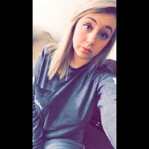 Meet your Posher, Stephanie